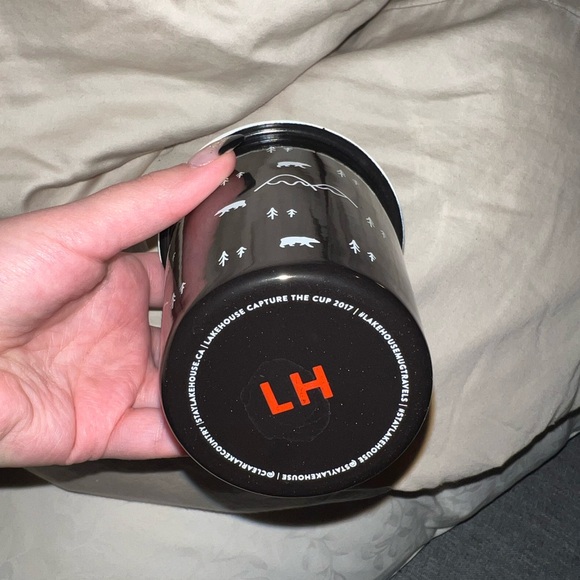 Black Enamel Mugs with Bear and Tree Design - Picture 3 of 3